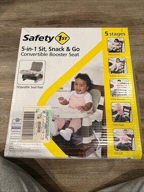 Safety 1st 5-in-1 Sit, Snack & Go Convertible Booster Seat - Gray/White. NEW!!